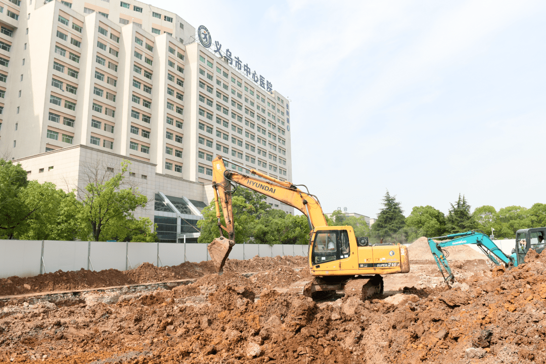 义乌市中心医院官网(浙江义乌市中心医院简介)